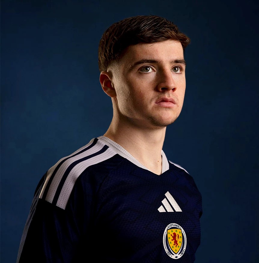 	Findlay Curtis 	